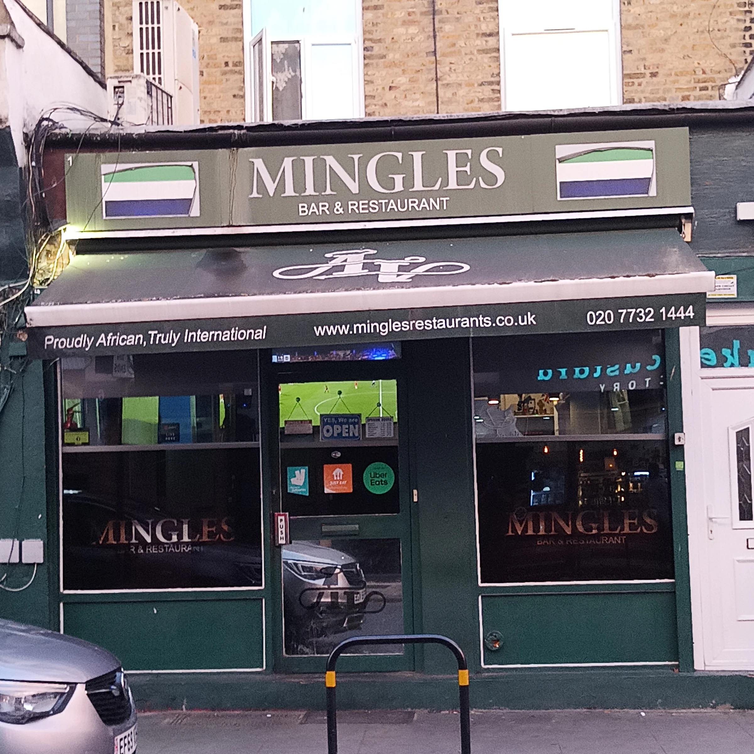 Mingles restaurant